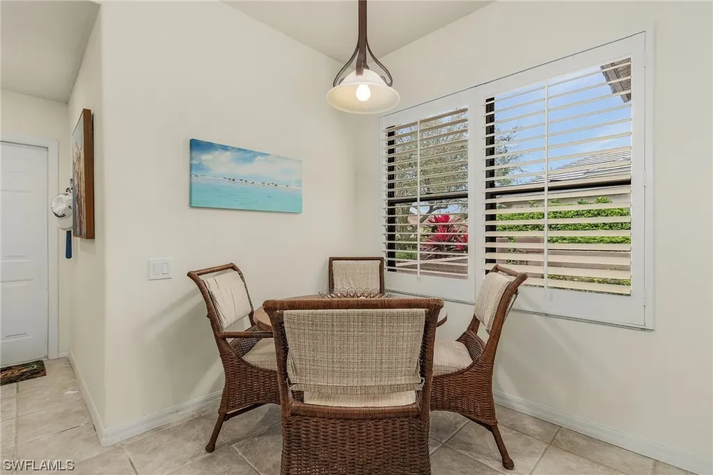 5000 Kensington High Street Naples FL 34105