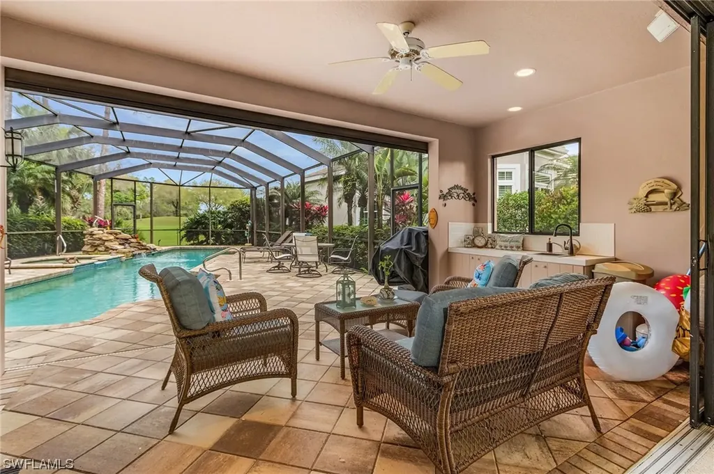 5000 Kensington High Street Naples FL 34105