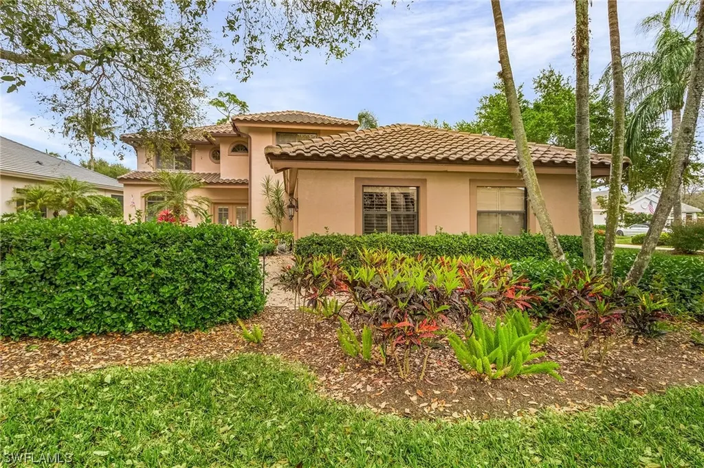 5000 Kensington High Street Naples FL 34105