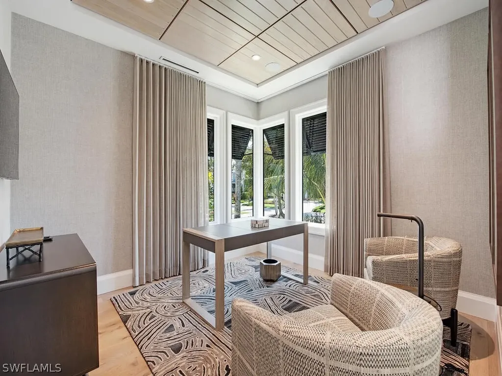 461 14th Avenue S Naples FL 34102