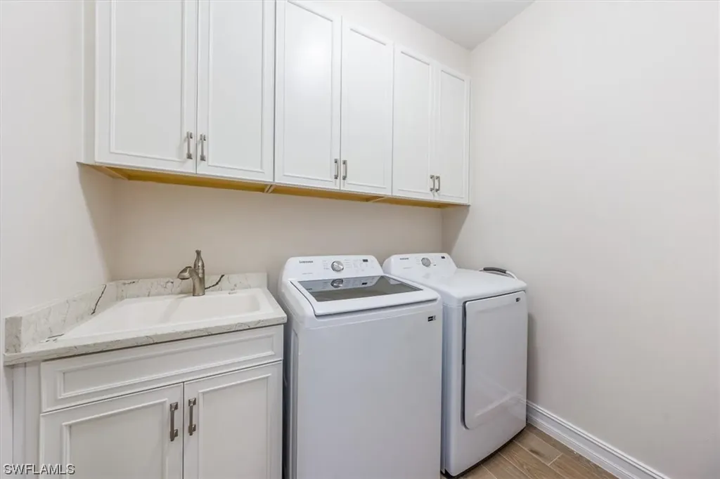 311 Tamarindo Lane Naples FL 34114
