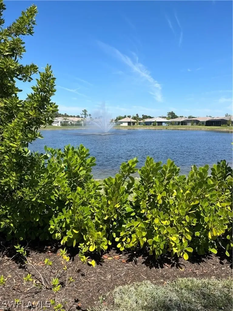 311 Tamarindo Lane Naples FL 34114