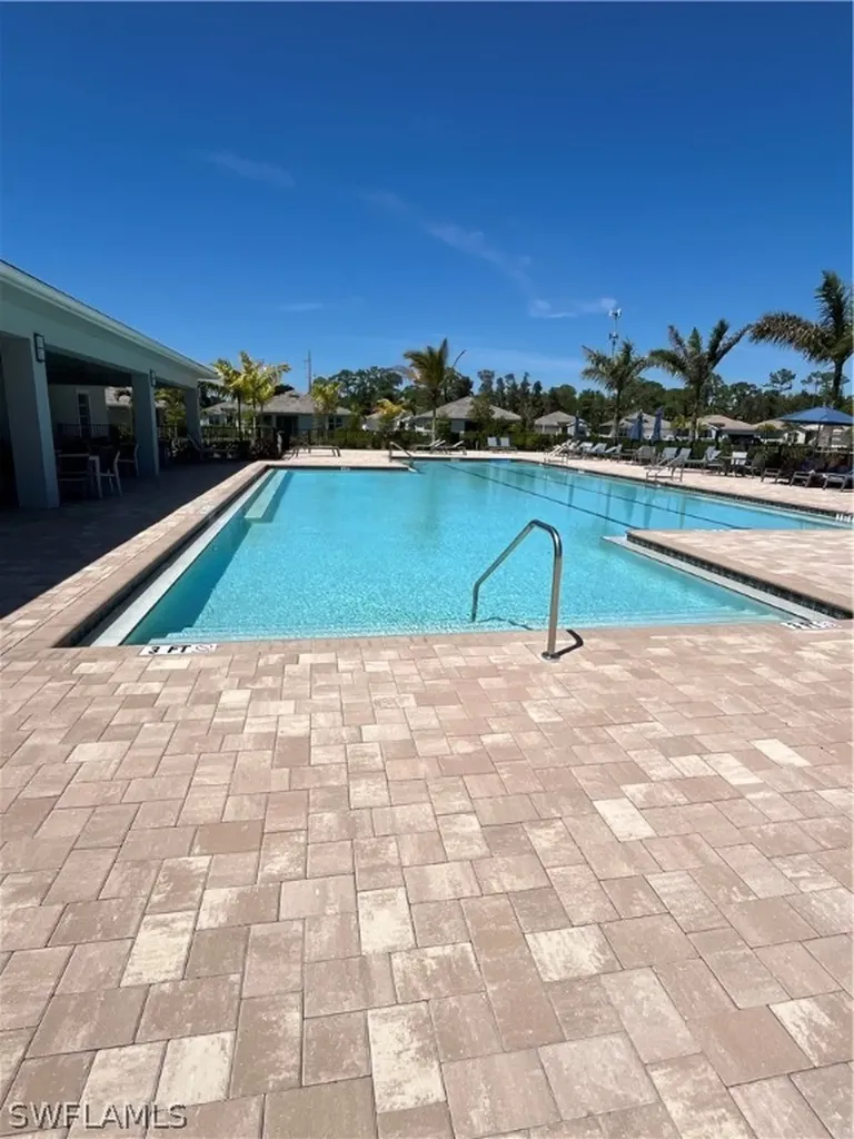 311 Tamarindo Lane Naples FL 34114