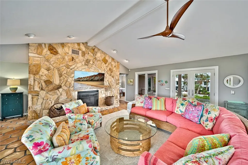 5305 Ladyfinger Lake Road Sanibel FL 33957