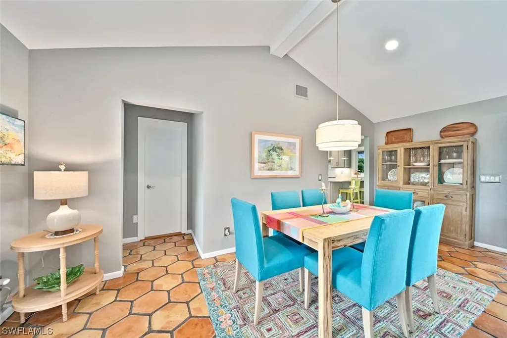 5305 Ladyfinger Lake Road Sanibel FL 33957