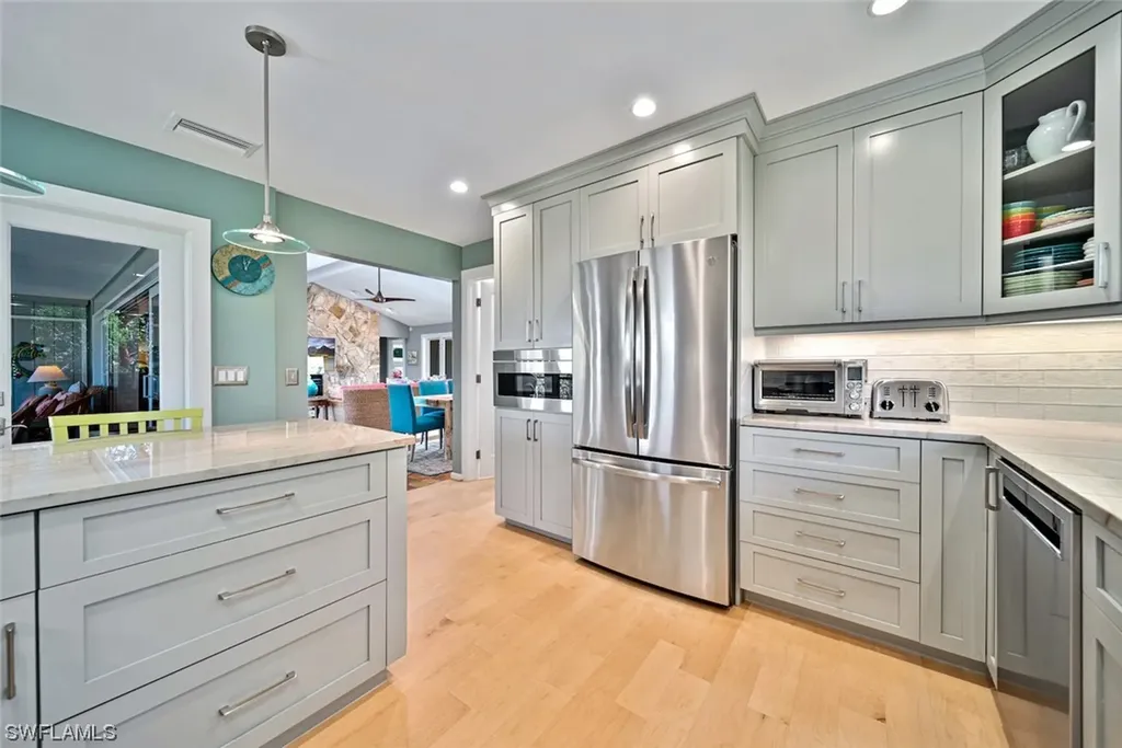 5305 Ladyfinger Lake Road Sanibel FL 33957