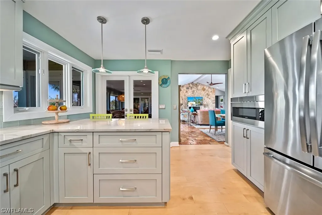 5305 Ladyfinger Lake Road Sanibel FL 33957