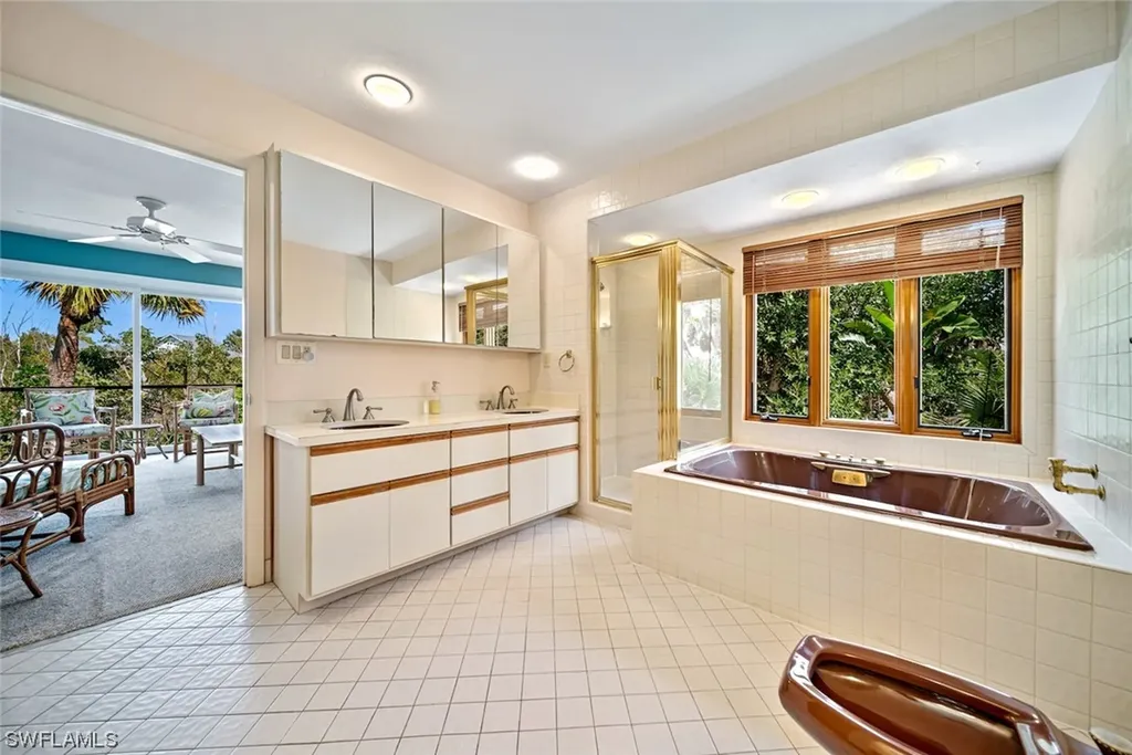 5305 Ladyfinger Lake Road Sanibel FL 33957