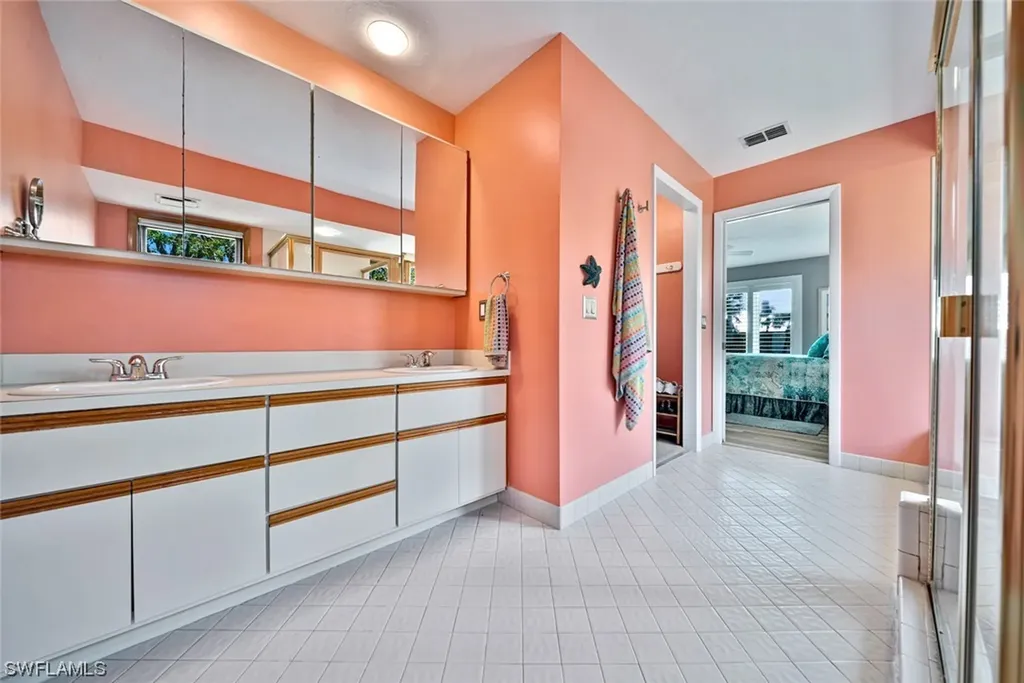 5305 Ladyfinger Lake Road Sanibel FL 33957