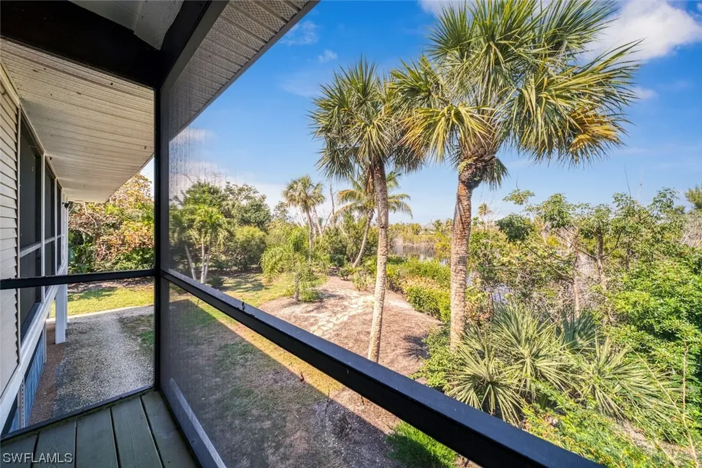 5305 Ladyfinger Lake Road Sanibel FL 33957