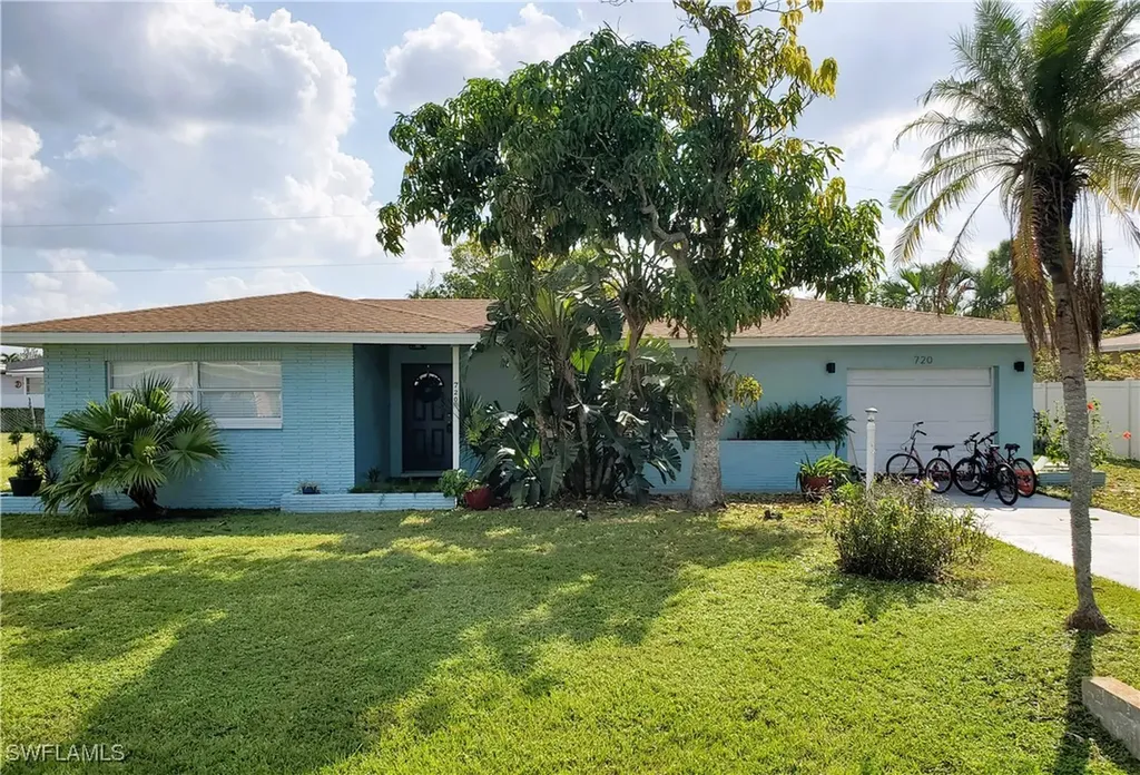 720 Sesame Court Cape Coral FL 33904