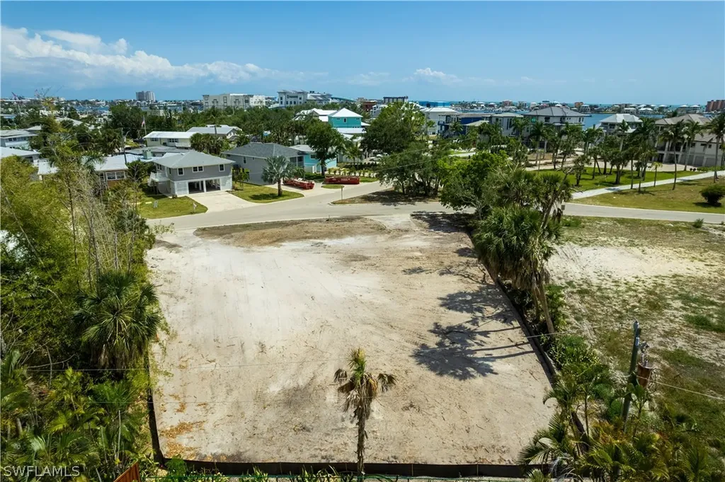 961 San Carlos Court Fort Myers Beach FL 33931