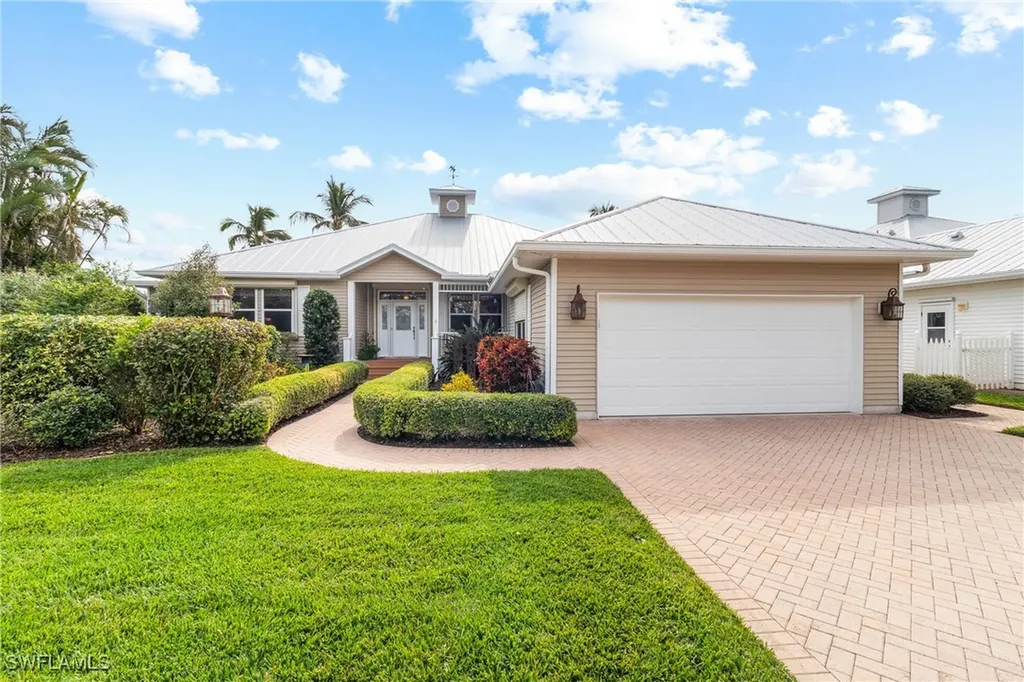 12569 Coconut Creek Court Fort Myers FL 33908