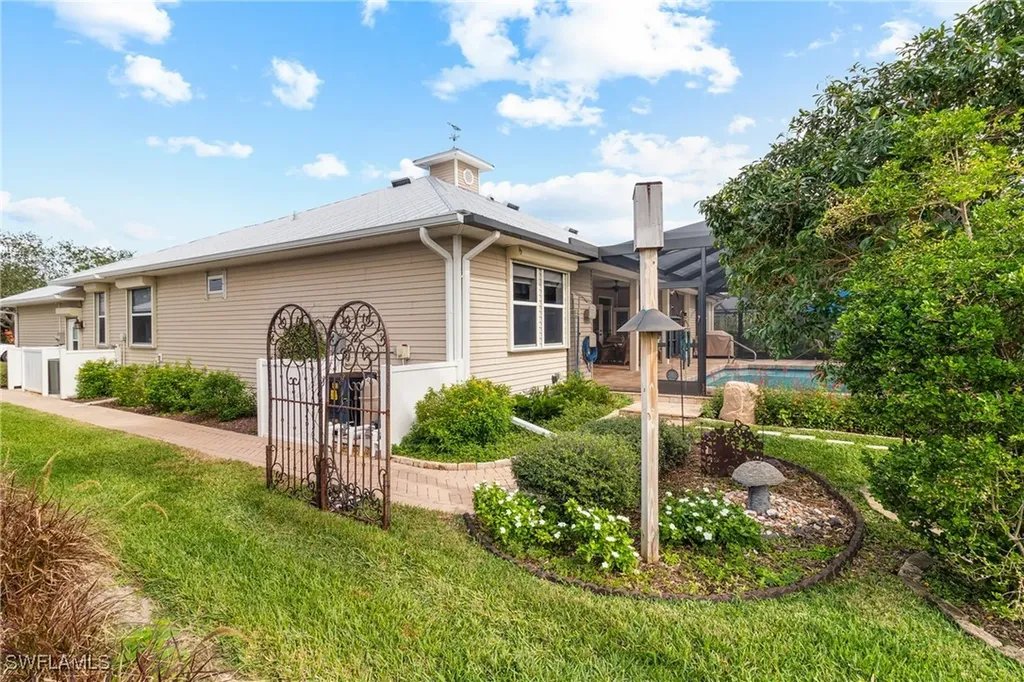 12569 Coconut Creek Court Fort Myers FL 33908