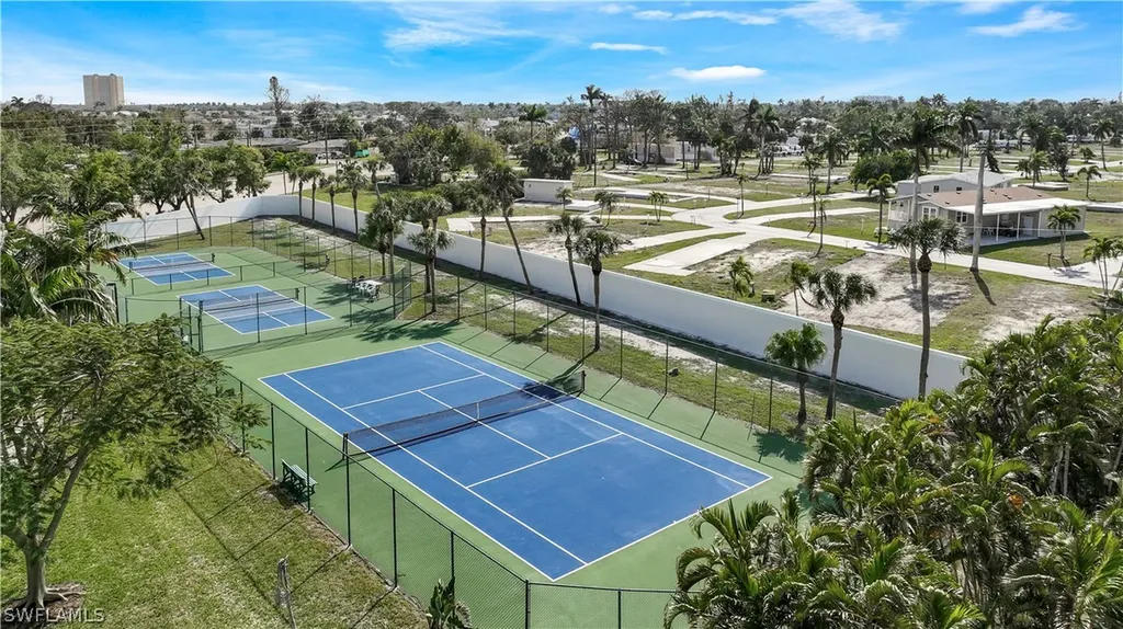 12569 Coconut Creek Court Fort Myers FL 33908