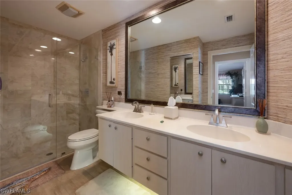 3551 El Verdado Court Naples FL 34109