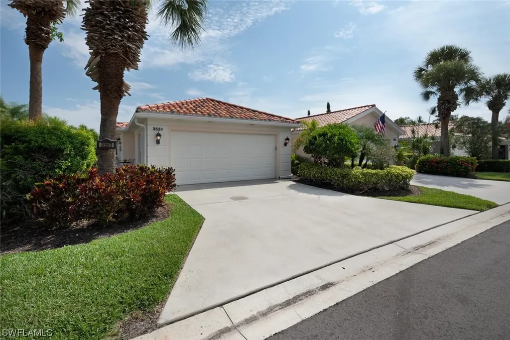 3551 El Verdado Court Naples FL 34109
