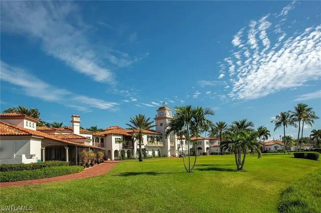 3551 El Verdado Court Naples FL 34109