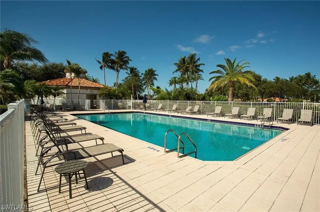 3551 El Verdado Court Naples FL 34109