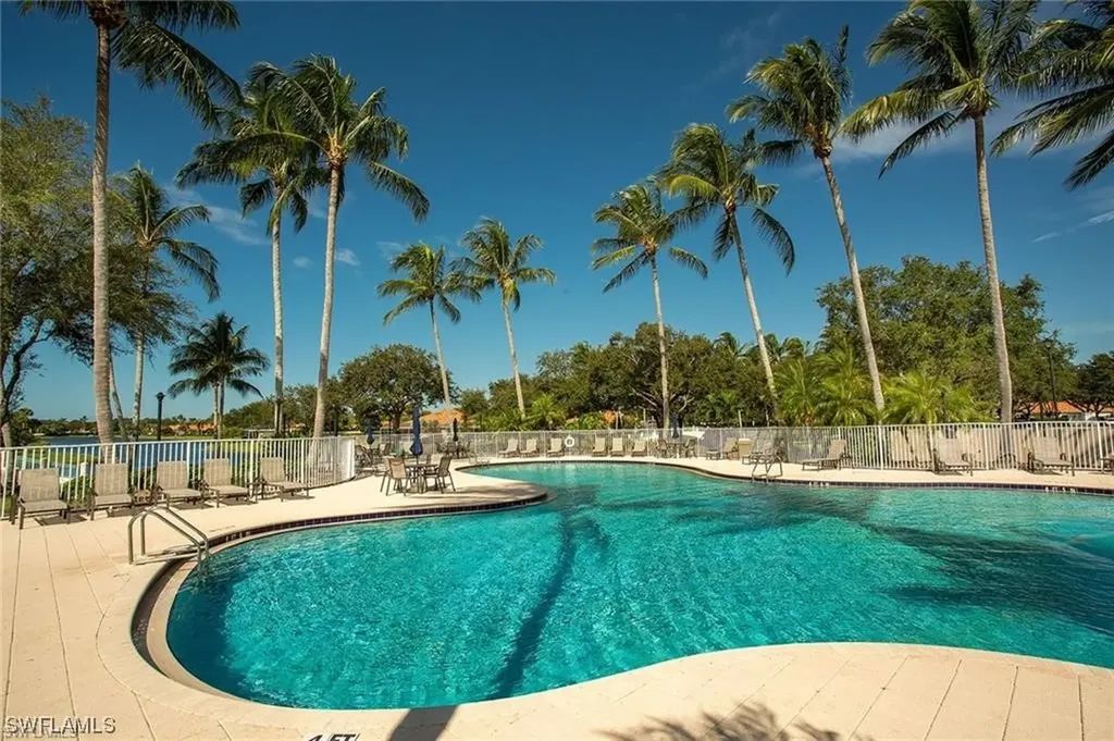 3551 El Verdado Court Naples FL 34109