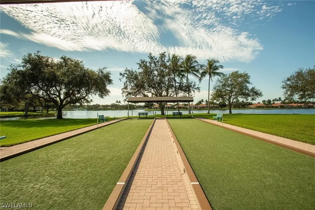 3551 El Verdado Court Naples FL 34109