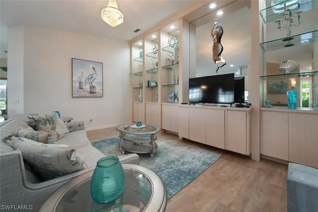 3551 El Verdado Court Naples FL 34109
