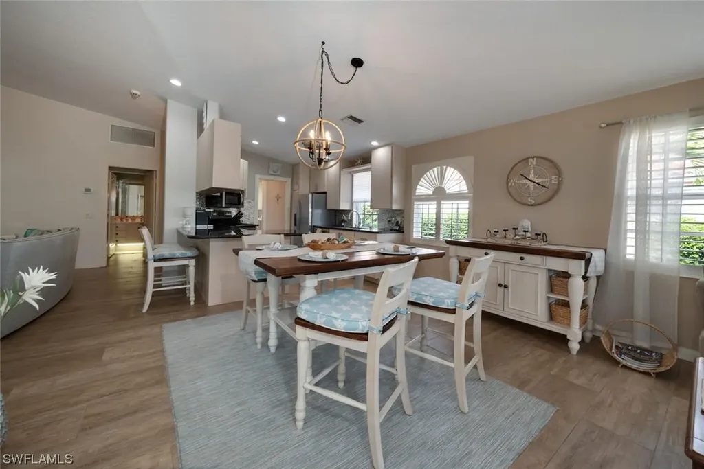 3551 El Verdado Court Naples FL 34109