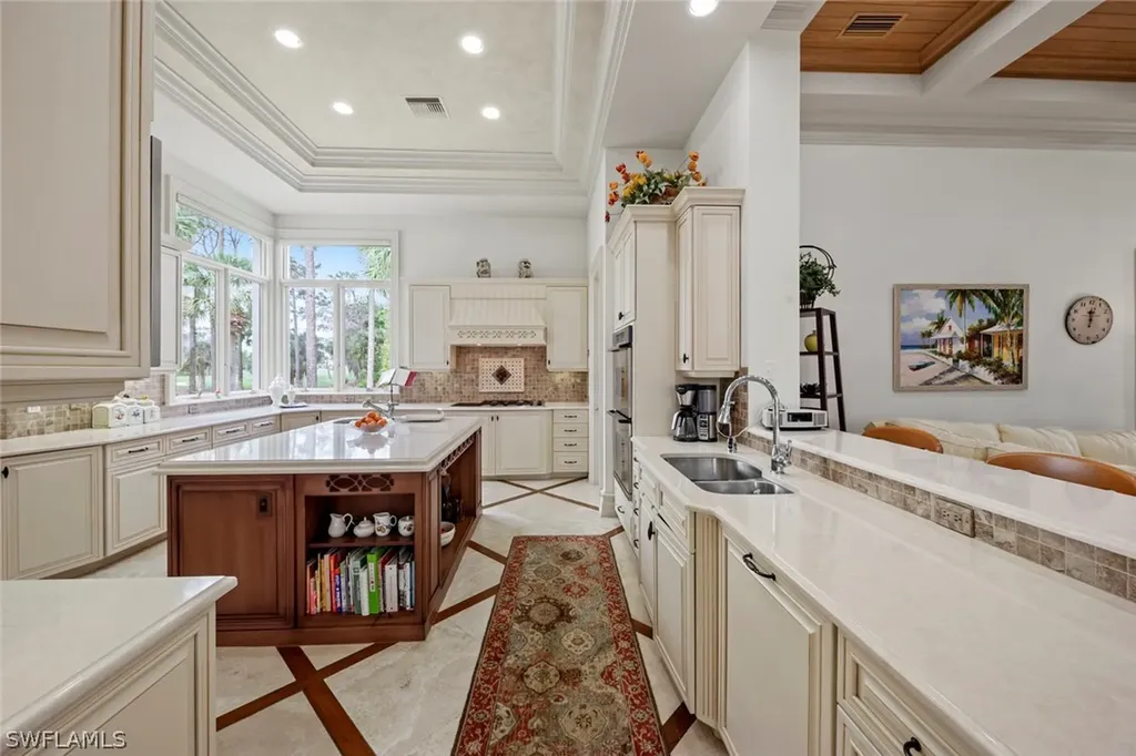 6439 Dunberry Lane Naples FL 34119