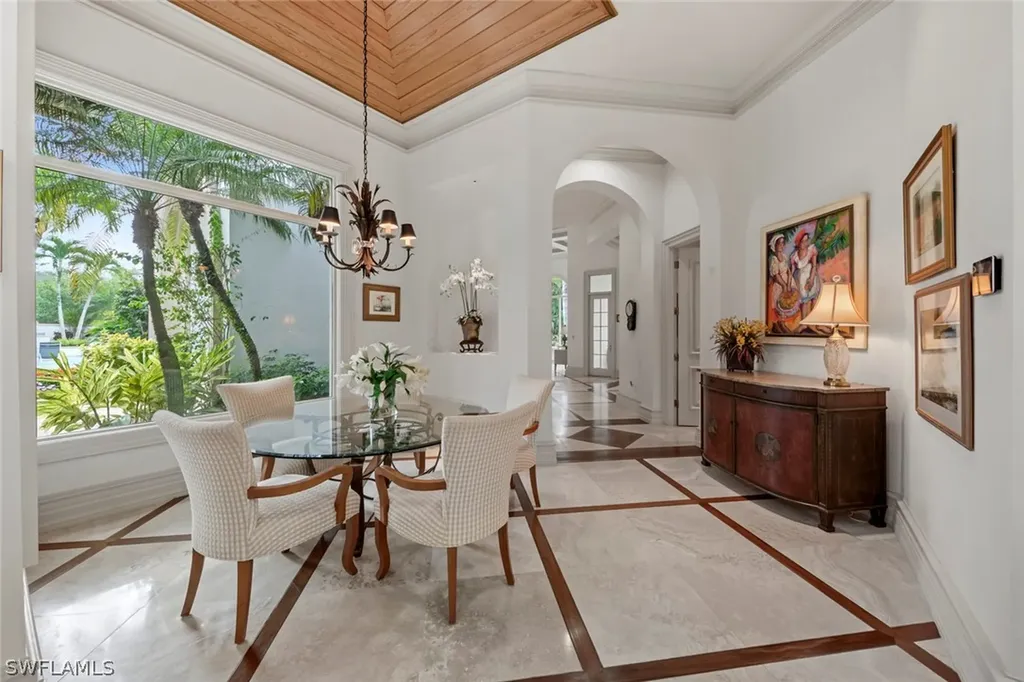 6439 Dunberry Lane Naples FL 34119