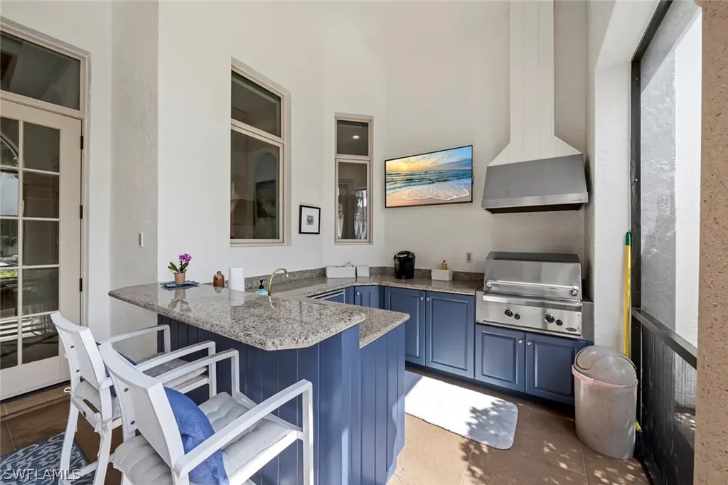 6439 Dunberry Lane Naples FL 34119