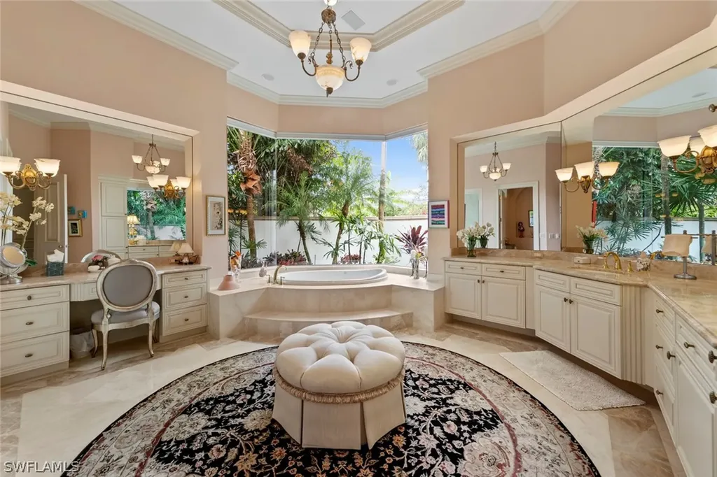6439 Dunberry Lane Naples FL 34119