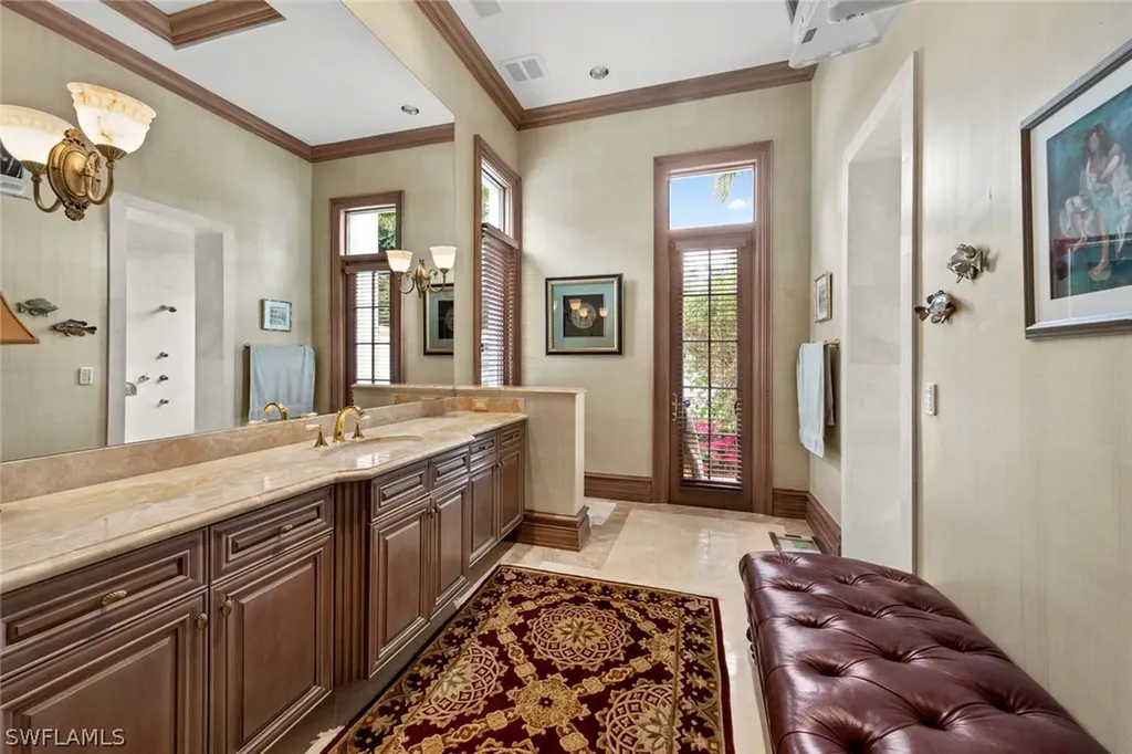 6439 Dunberry Lane Naples FL 34119