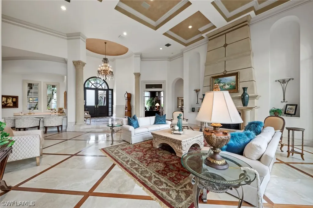 6439 Dunberry Lane Naples FL 34119