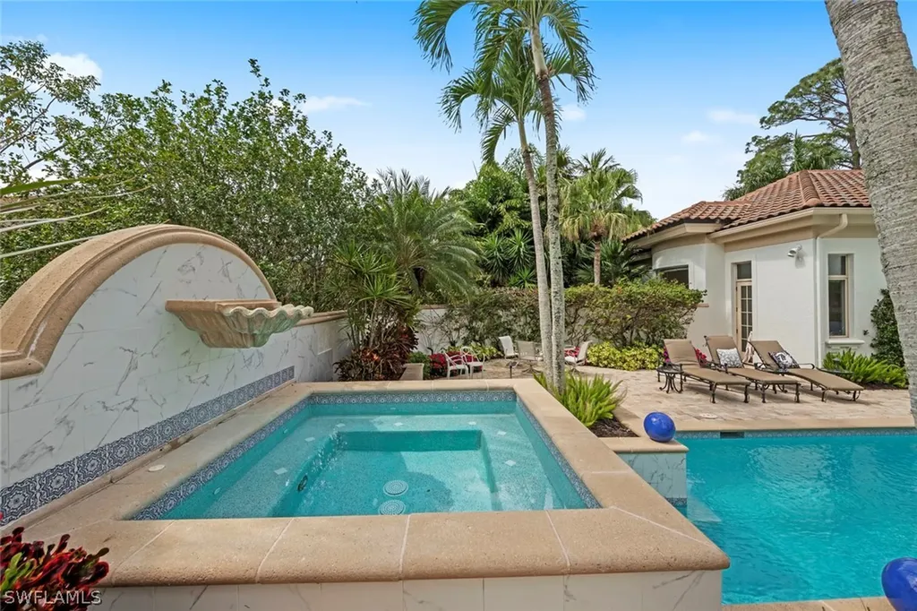 6439 Dunberry Lane Naples FL 34119