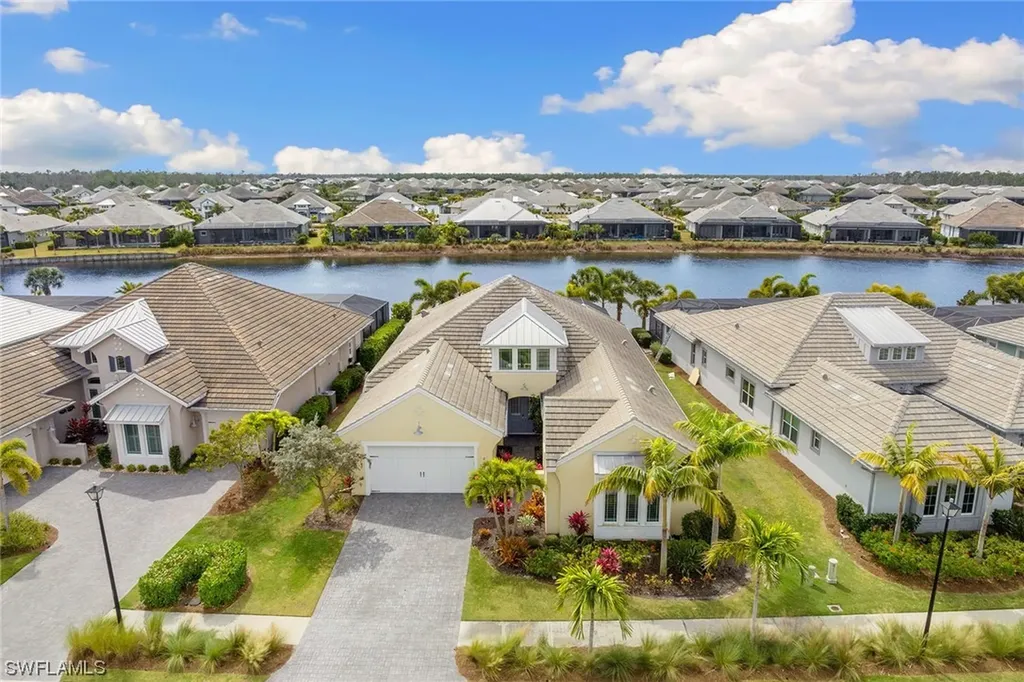 6002 Barthelemy Avenue Naples FL 34113