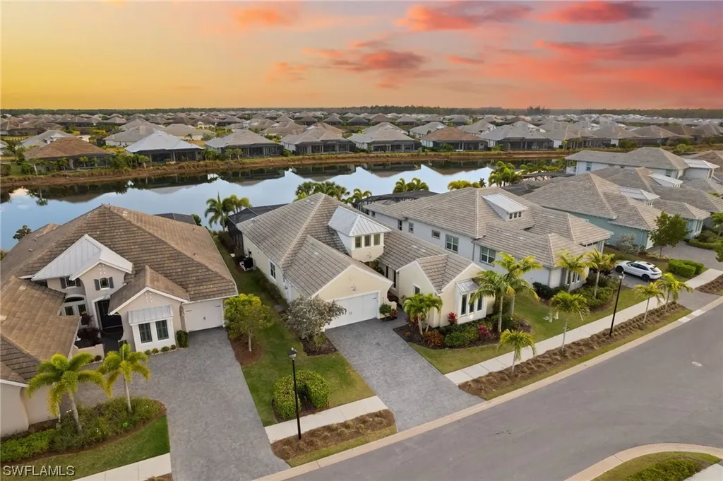 6002 Barthelemy Avenue Naples FL 34113