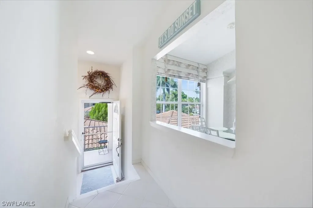 8415 Excalibur Circle Naples FL 34108