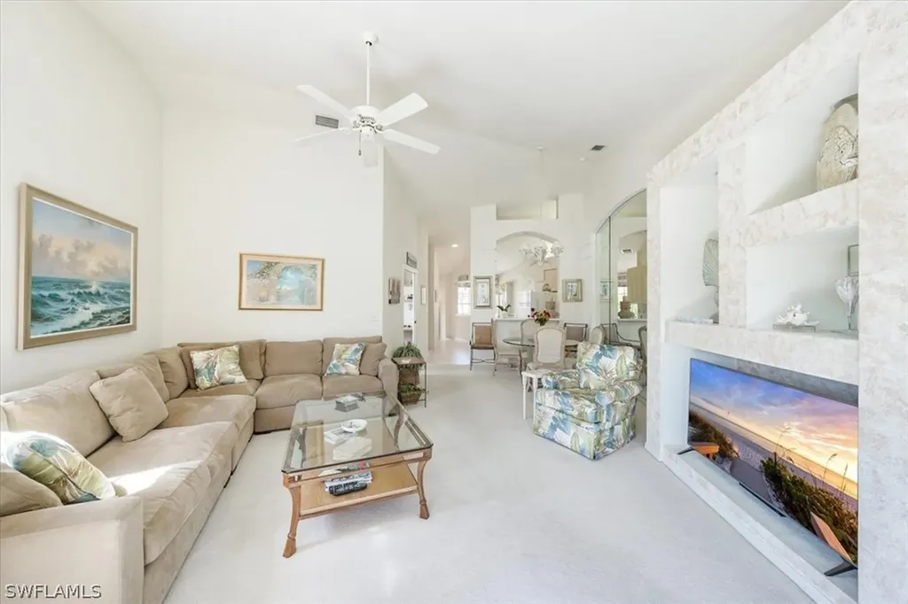 8415 Excalibur Circle Naples FL 34108