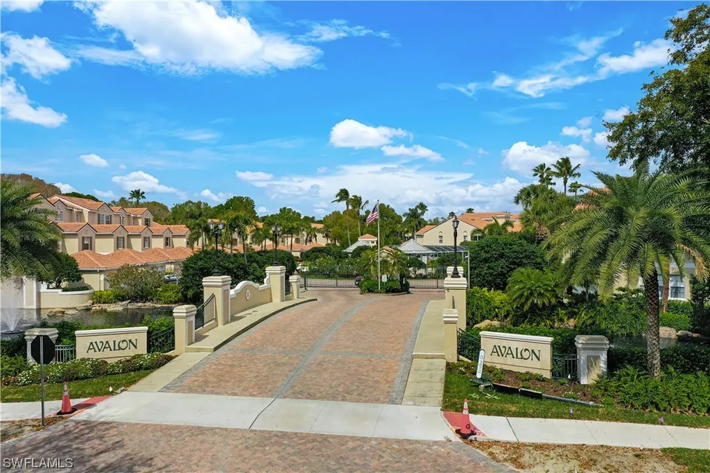 8415 Excalibur Circle Naples FL 34108