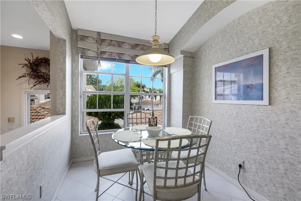 8415 Excalibur Circle Naples FL 34108