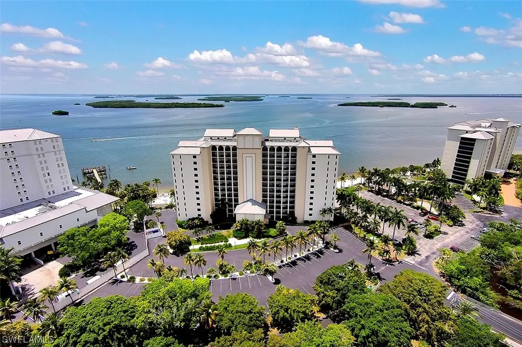 17170 Harbour Point Drive Fort Myers FL 33908
