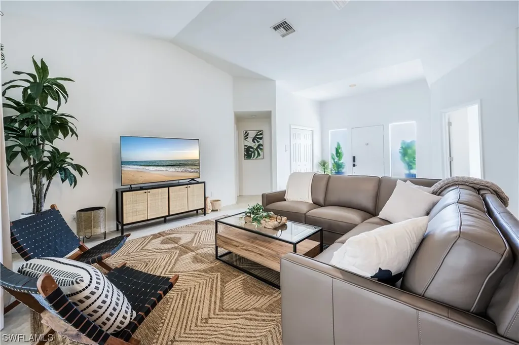 182 Muirfield Circle Naples FL 34113
