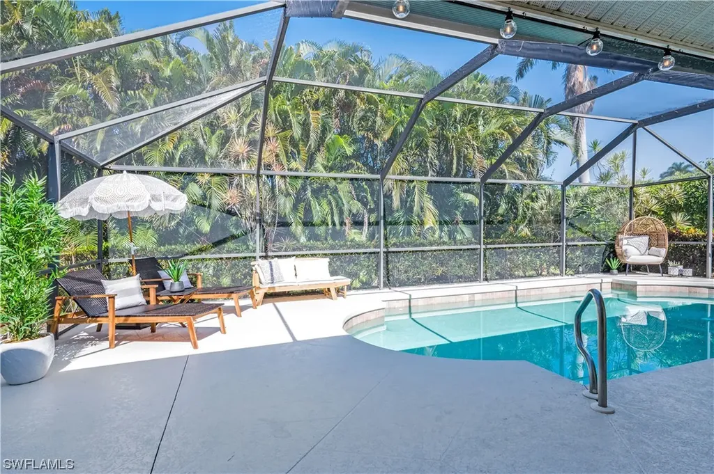 182 Muirfield Circle Naples FL 34113