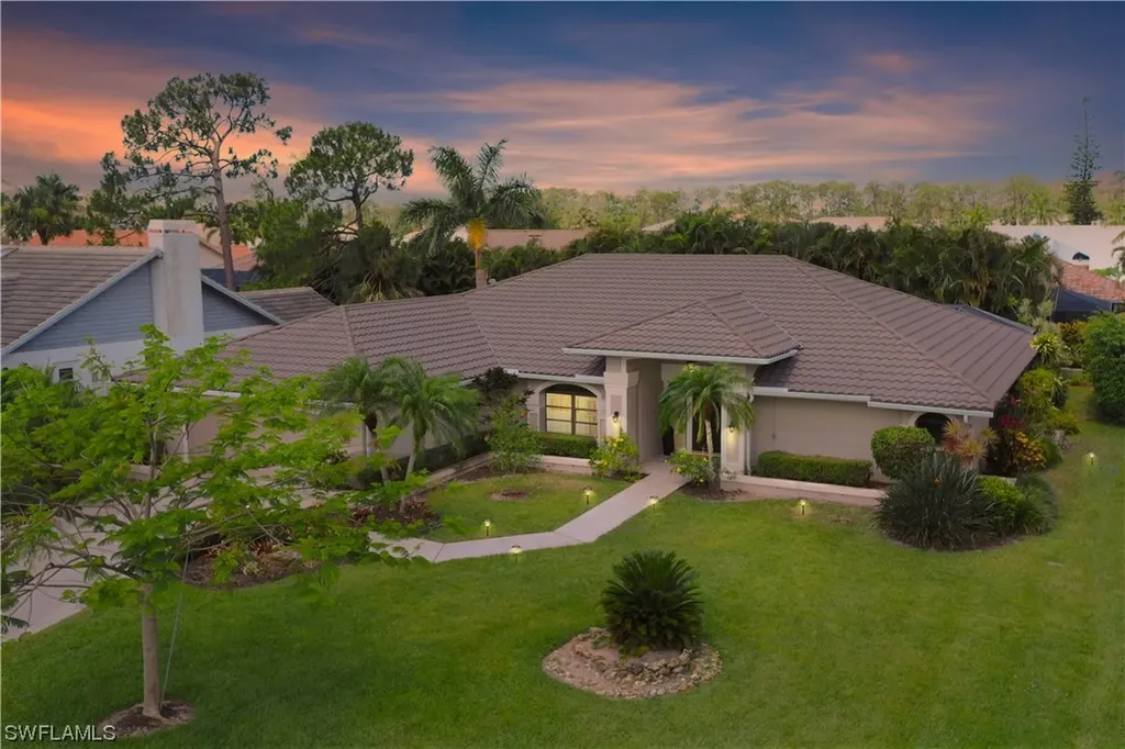 182 Muirfield Circle Naples FL 34113