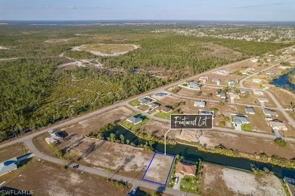 4325 NE 9th Court Cape Coral FL 33909