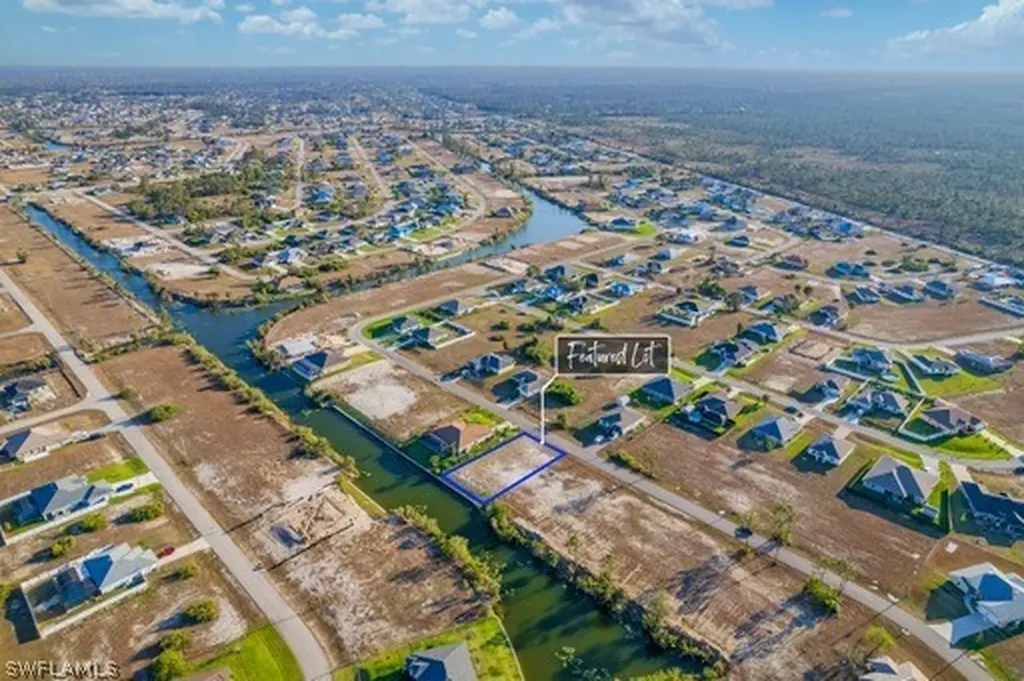 4325 NE 9th Court Cape Coral FL 33909