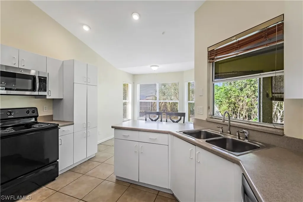 6761 Berwick Place Naples FL 34104