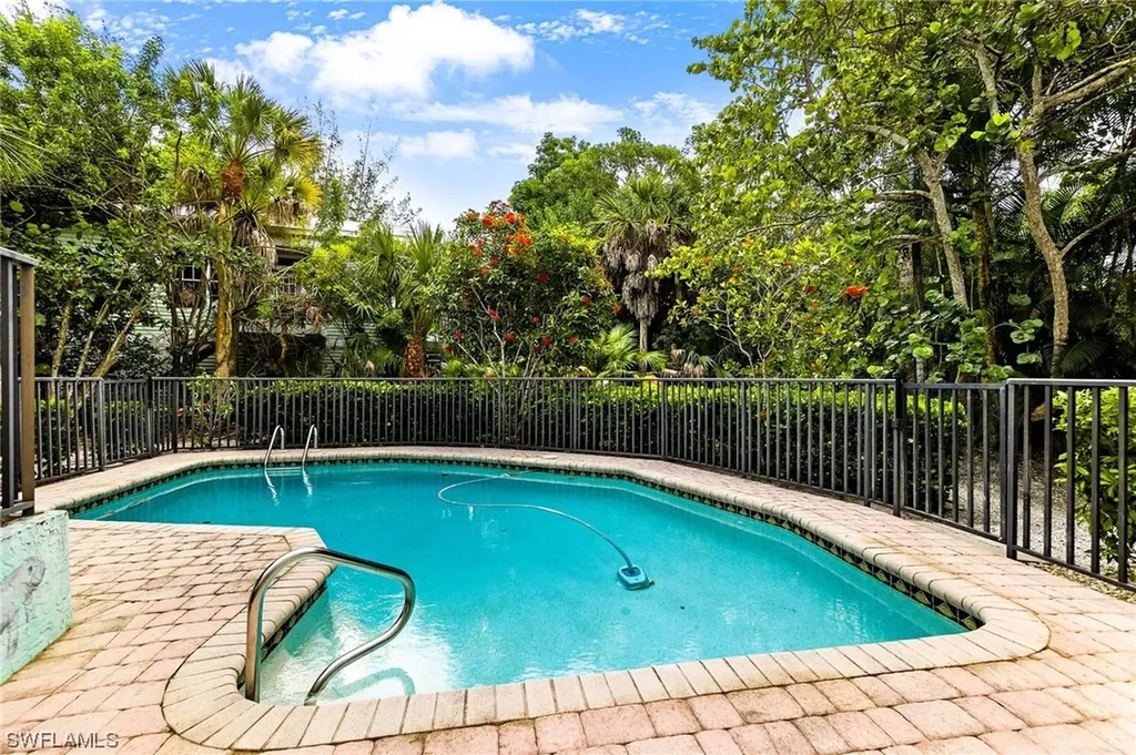 2005 Mitzi Lane Sanibel FL 33957