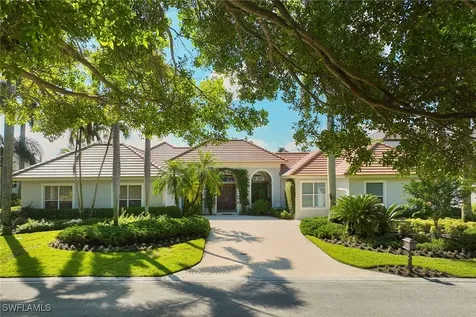 2382 King Palm Way Naples FL 34105
