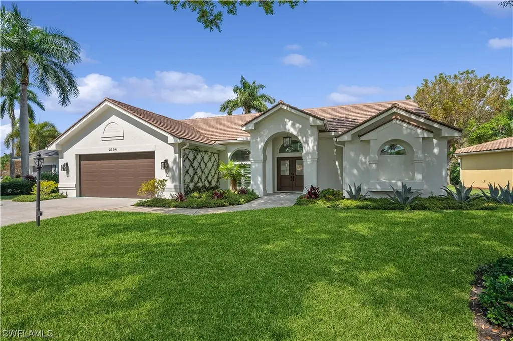Naples FL, 2104 Mission Drive